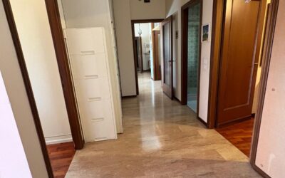 APPARTAMENTO CON MANSARDA VIA FOSSE ARDEATINE